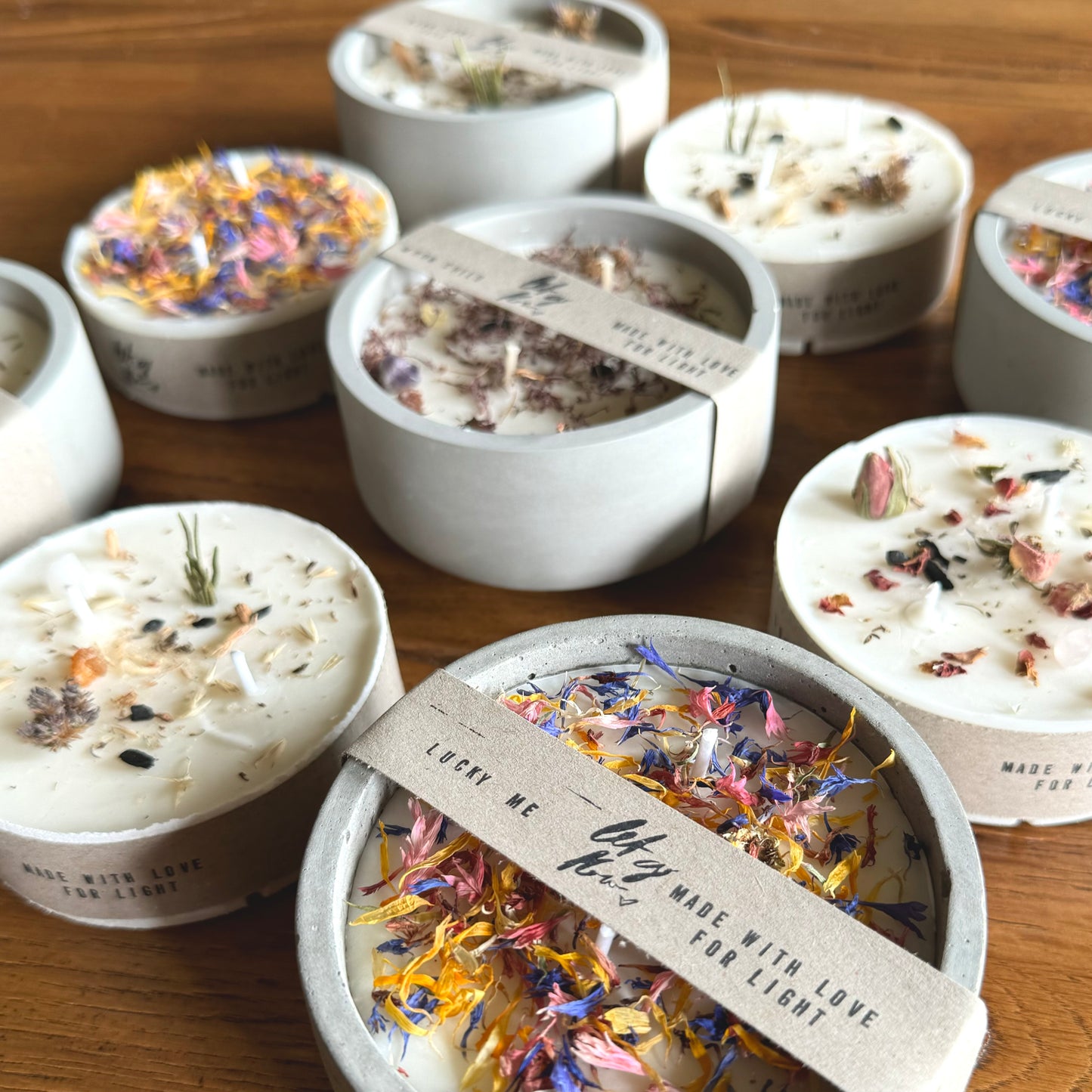 Concrete Manifestation Candles  and Refill Candles- handmade vessel and handmade candles - handgemachte Beton Manifestationskerzen  und Nachfüllkerzen