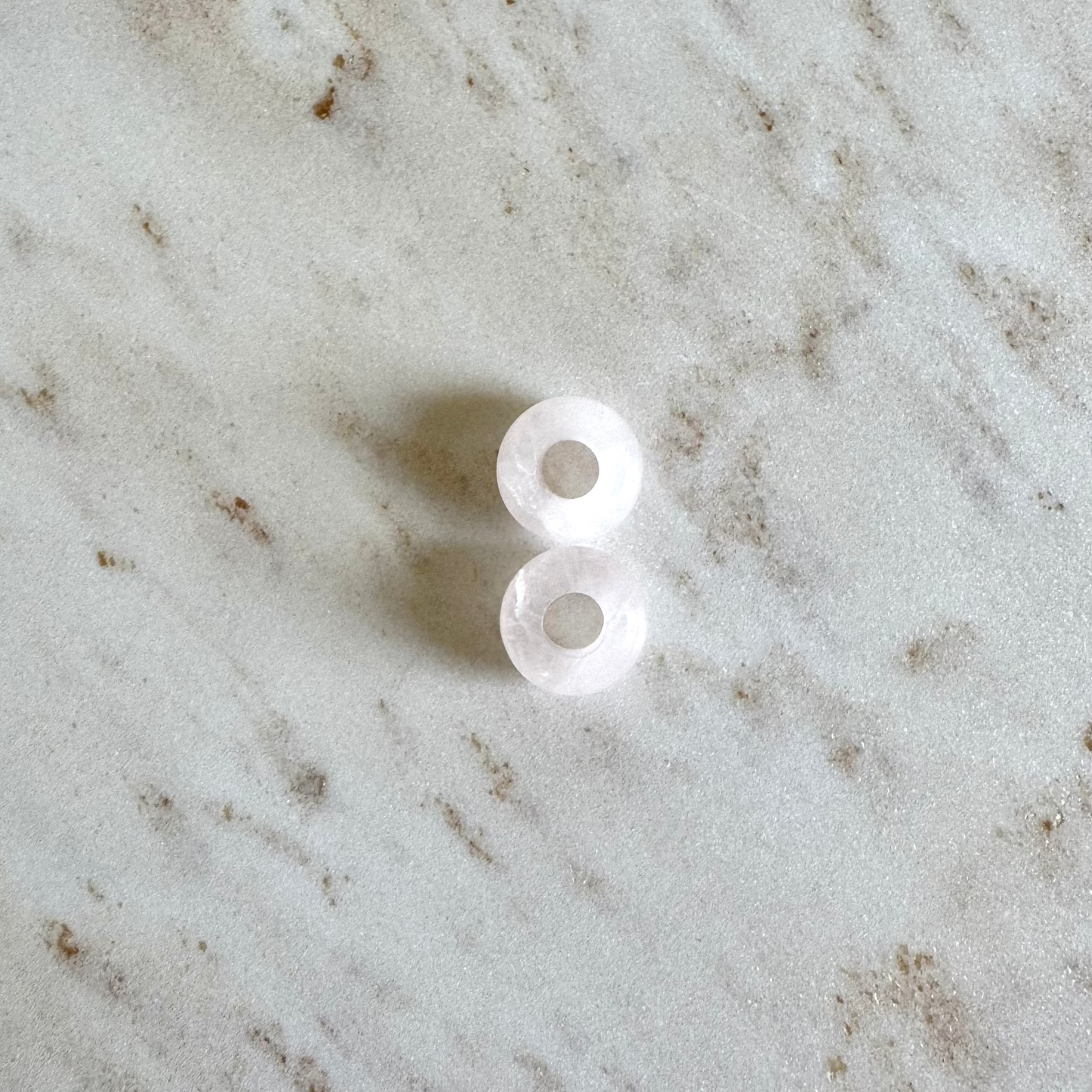 2 rosen quarze in donut form schmuck anhänger