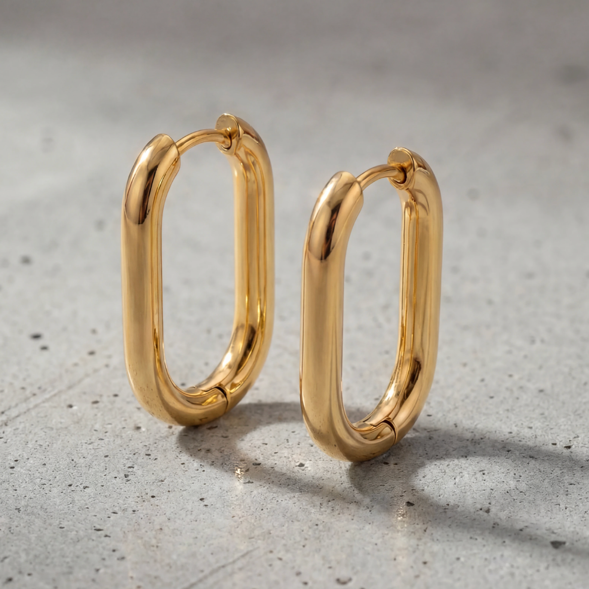 Gold Oval Creolen