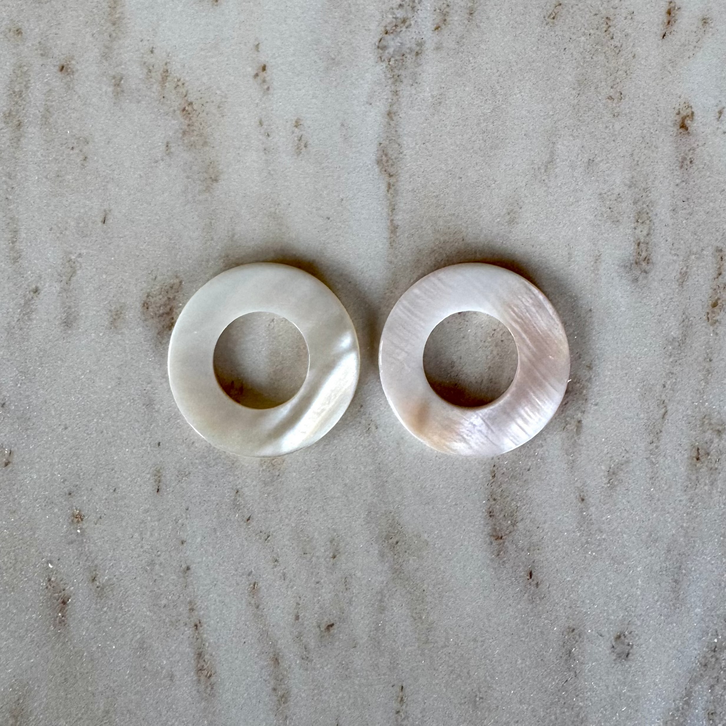 Perlmutt Flat Donut